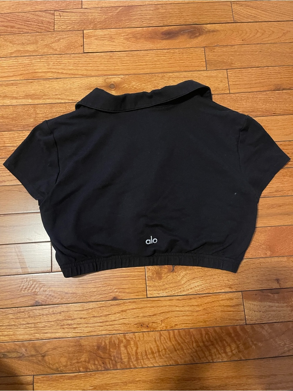 ALO Yoga Black Cropped Polo Tee - Picture 2 of 3